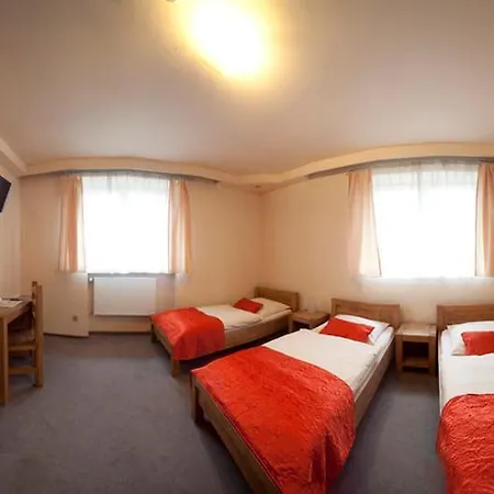 Δωμάτια σε οικογενειακή κατοικία Bedrooms 3 Maja 15a Λοτζ