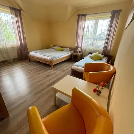 Ubytování v soukromí Bedrooms 3 Maja 15a *