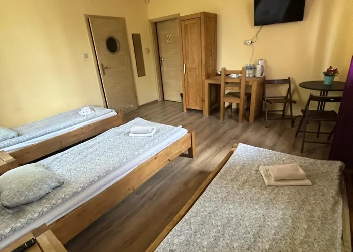 Bedrooms 3 Maja 15a * وودج