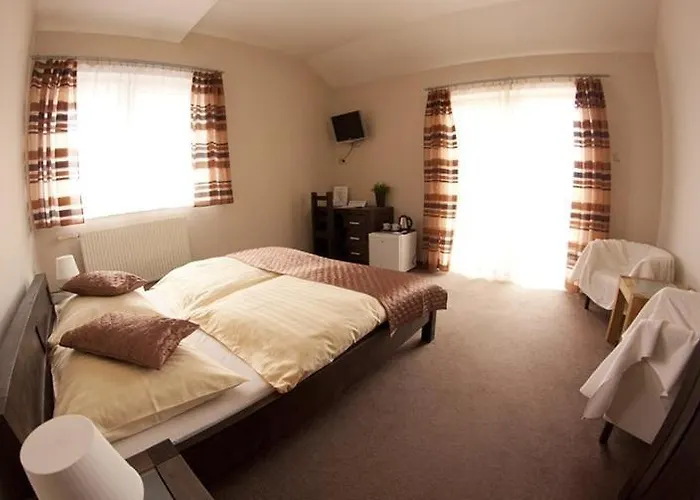 Bedrooms 3 Maja 15a منزل للإقامة *