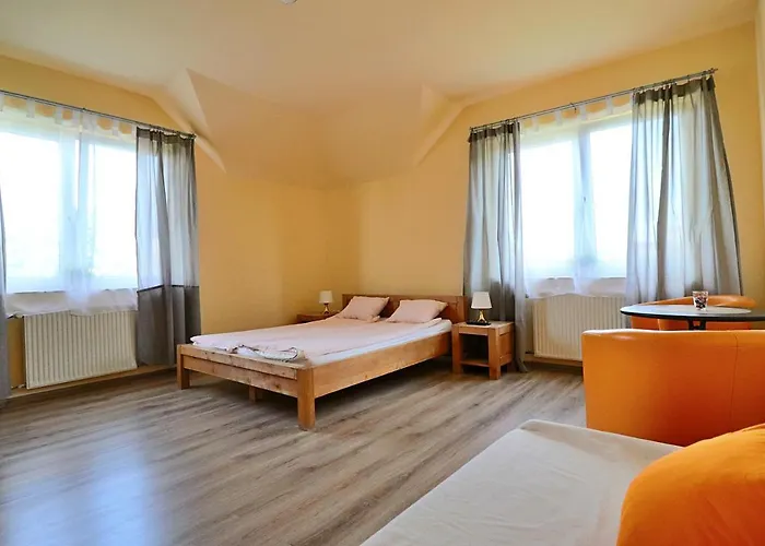 Bedrooms 3 Maja 15a * Łódź